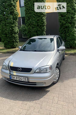 Хэтчбек Opel Astra 2001 в Ровно
