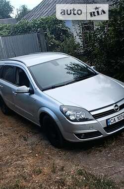 Хетчбек Opel Astra 2004 в Смілі