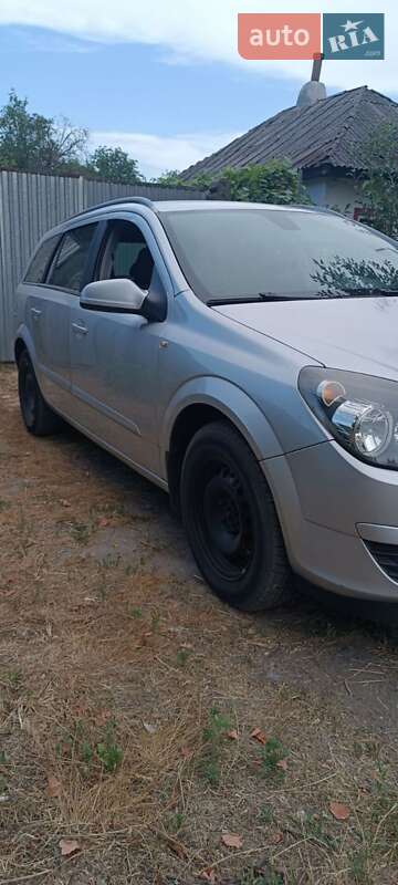 Хэтчбек Opel Astra 2004 в Смеле фото 4 Хэтчбек Opel Astra 2004 в Смеле