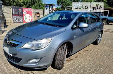 Универсал Opel Astra 2011 в Ахтырке