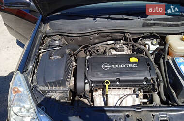 Универсал Opel Astra 2008 в 