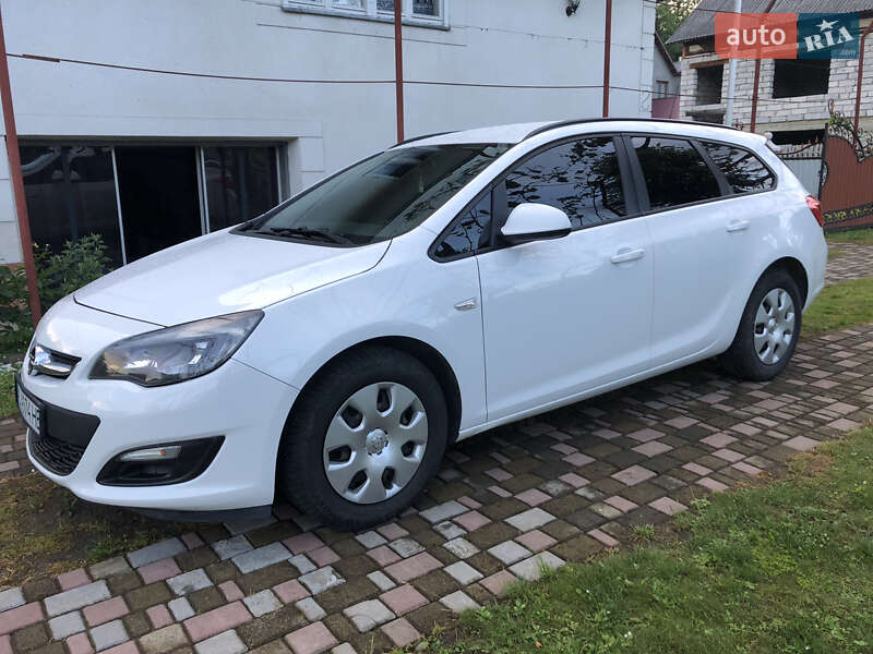 Opel Astra 2012