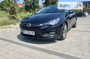 Хэтчбек Opel Astra 2015 в Ужгороде