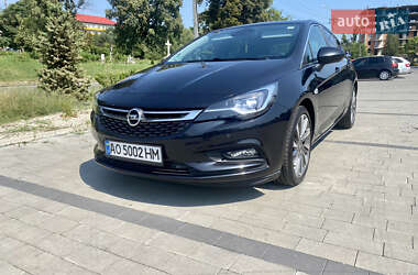 Хэтчбек Opel Astra 2015 в 