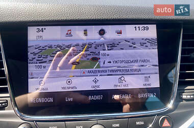 Хэтчбек Opel Astra 2015 в 