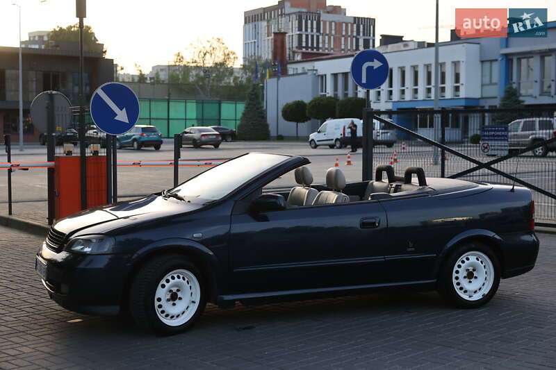 Кабріолет Opel Astra 2002 в Львові