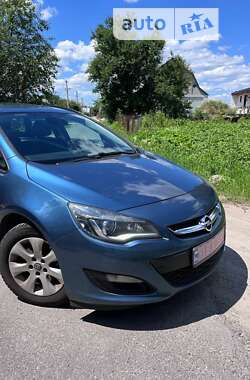 Универсал Opel Astra 2013 в Броварах