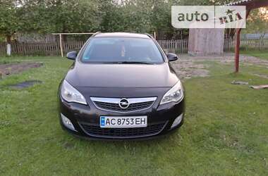 Універсал Opel Astra 2010 в Ратному