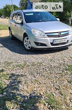 Универсал Opel Astra 2008 в Мукачево