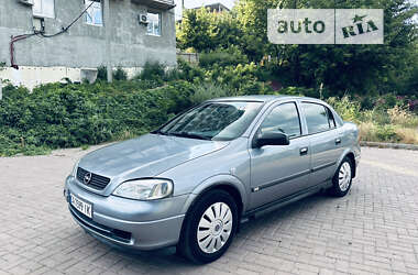 Седан Opel Astra 2007 в Умани