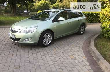 Універсал Opel Astra 2011 в Ковелі