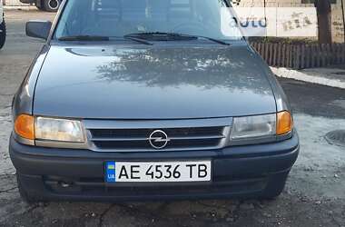 Седан Opel Astra 1994 в Верхньодніпровську