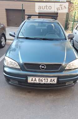 Седан Opel Astra 2004 в Києві