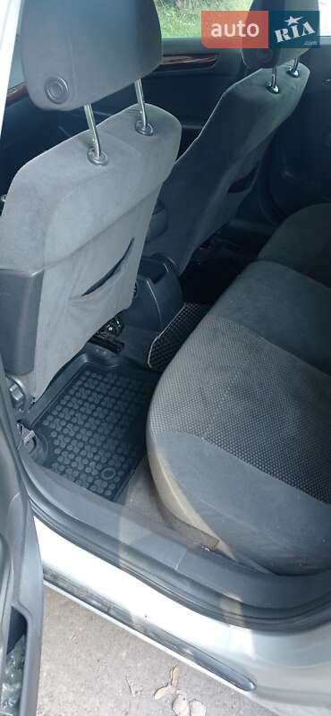 Универсал Opel Astra 2004 в Житомире