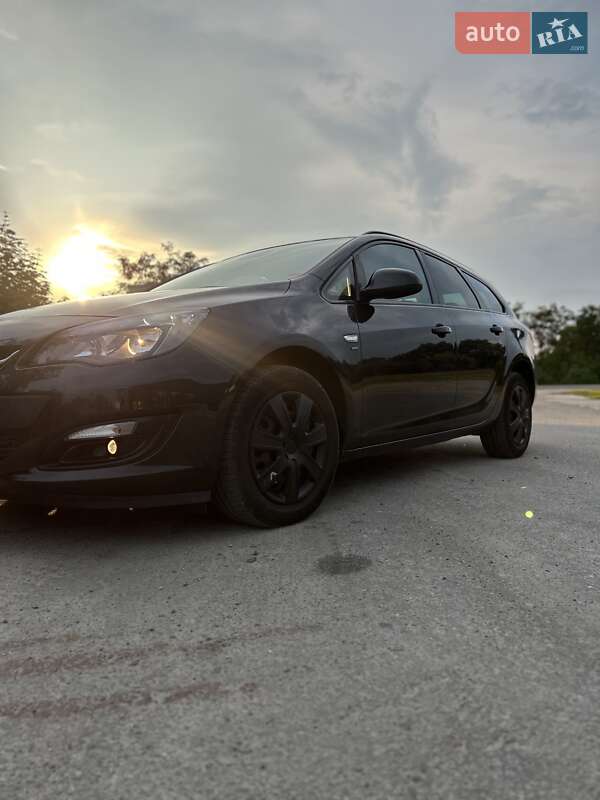 Opel Astra 2014