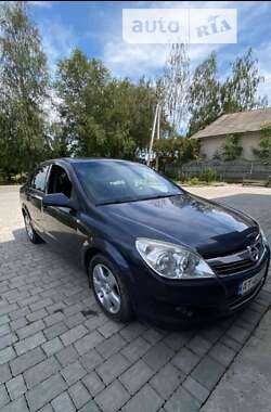 Седан Opel Astra 2008 в Ивано-Франковске