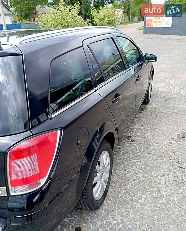 Універсал Opel Astra 2007 в Драбіву