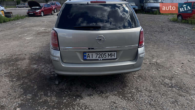 Универсал Opel Astra 2008 в Василькове