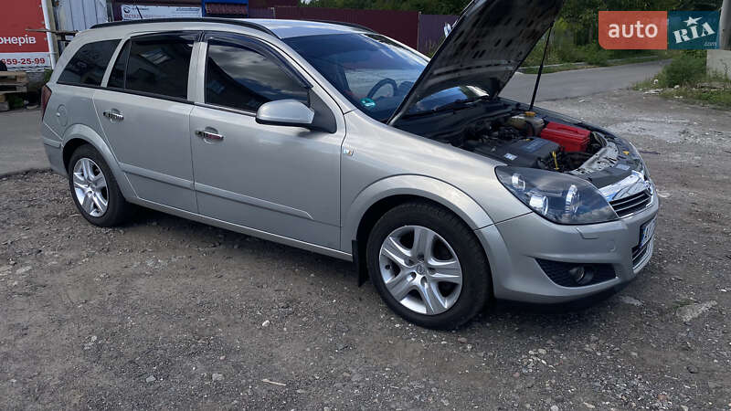 Универсал Opel Astra 2008 в Василькове