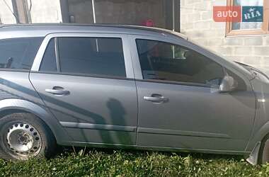 Универсал Opel Astra 2006 в 