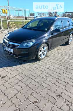 Универсал Opel Astra 2007 в Радехове