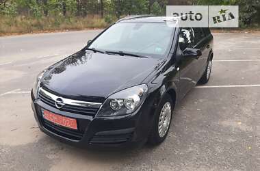 Універсал Opel Astra 2006 в Полтаві