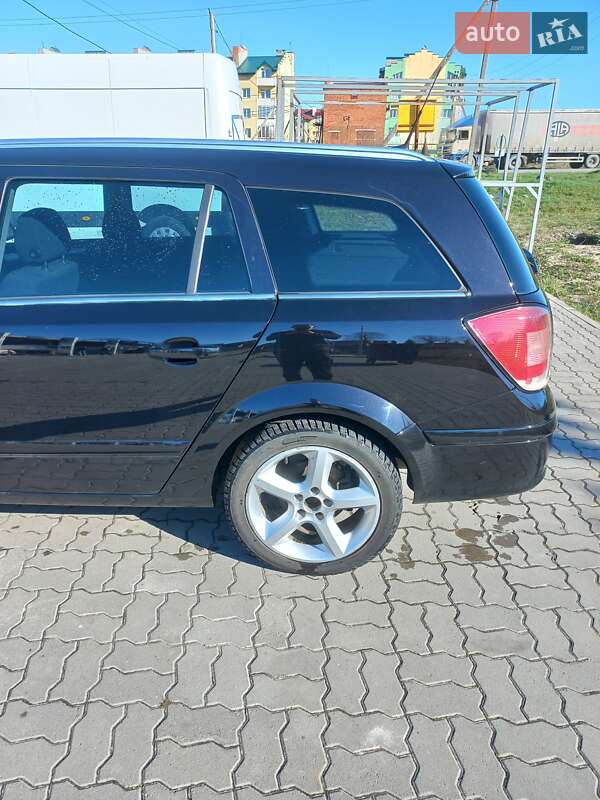 Универсал Opel Astra 2007 в Радехове