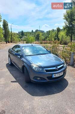 Кабріолет Opel Astra 2007 в Кам'янському