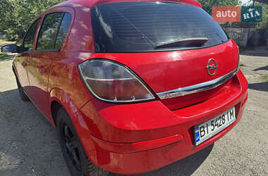 Хэтчбек Opel Astra 2014 в Александрие