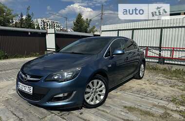 Хетчбек Opel Astra 2015 в Львові