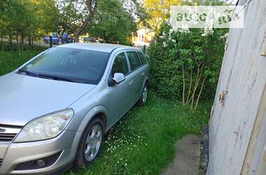 Універсал Opel Astra 2010 в Стрию