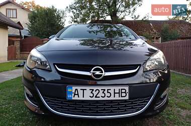 Універсал Opel Astra 2014 в Івано-Франківську