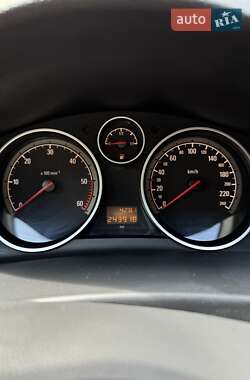 Универсал Opel Astra 2009 в 
