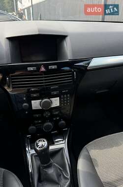 Универсал Opel Astra 2009 в 