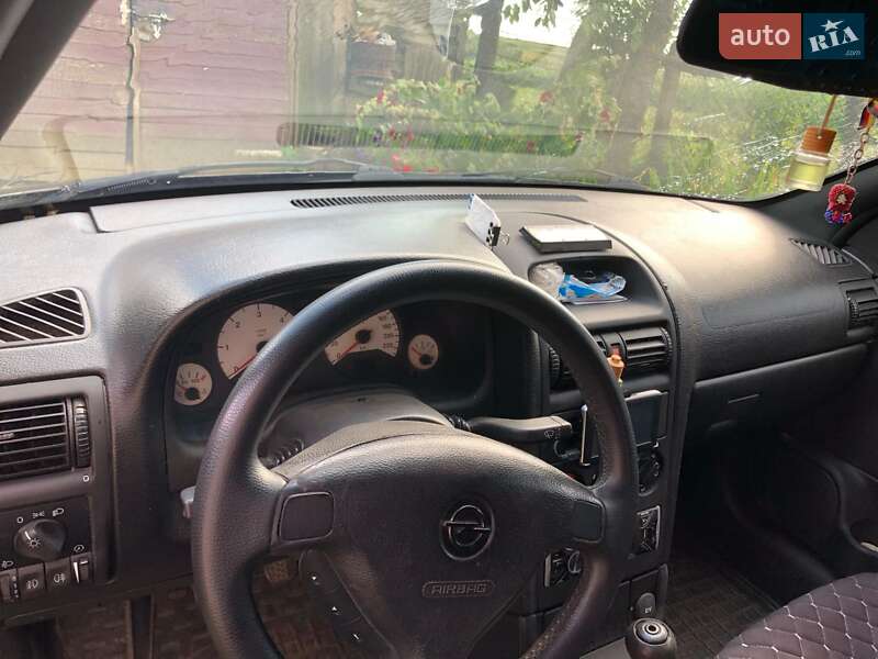 Универсал Opel Astra 2004 в Тернополе