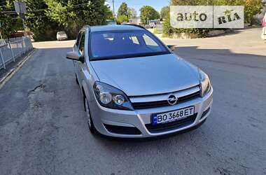 Універсал Opel Astra 2005 в Тернополі