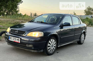 Седан Opel Astra 2002 в Новому Бузі