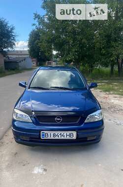 Седан Opel Astra 2004 в Пирятине