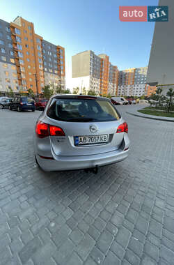 Універсал Opel Astra 2011 в Вінниці