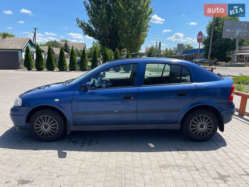 Хэтчбек Opel Astra 2001 в Днепре