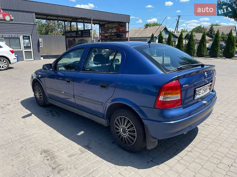 Хэтчбек Opel Astra 2001 в Днепре