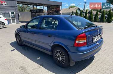 Хэтчбек Opel Astra 2001 в 