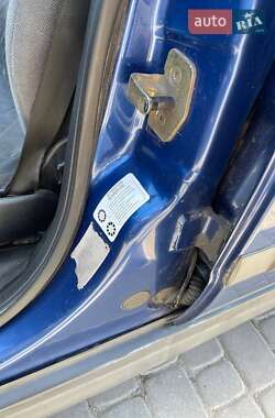 Хэтчбек Opel Astra 2001 в 