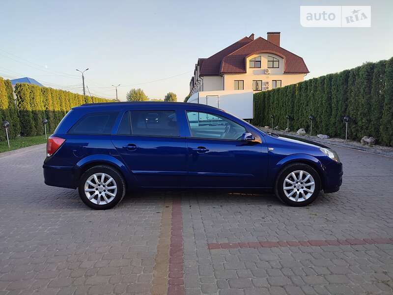 Универсал Opel Astra 2006 в Каменец-Подольском