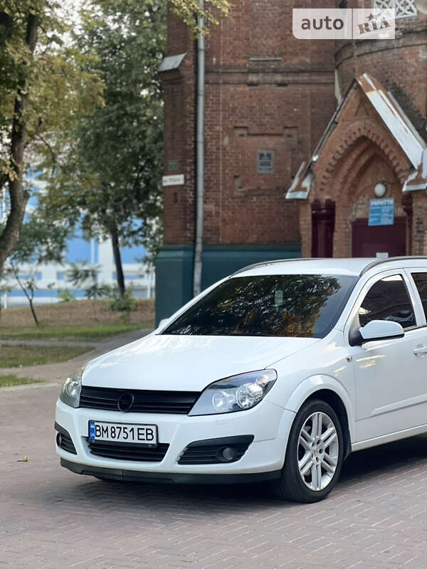 Універсал Opel Astra 2006 в Сумах