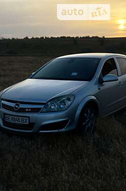 Хетчбек Opel Astra 2007 в Веселиновому