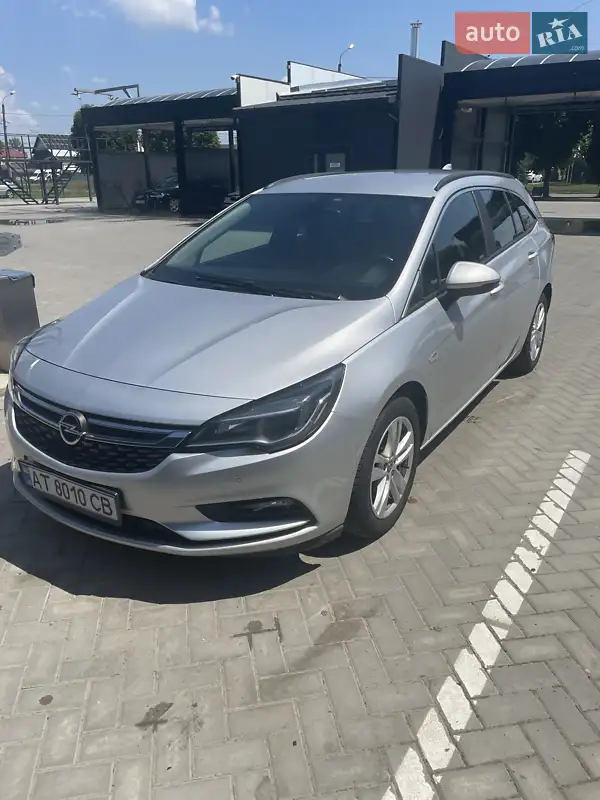 Универсал Opel Astra 2017 в 