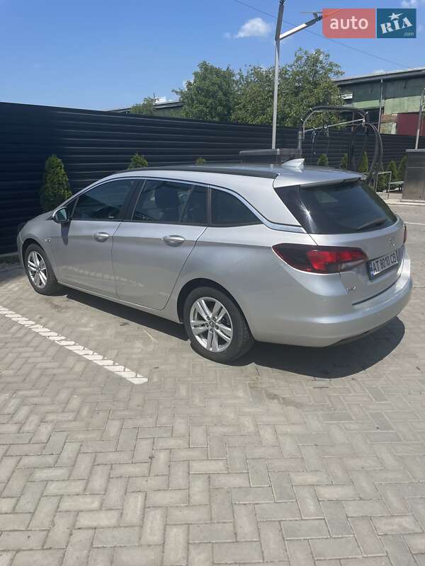 Універсал Opel Astra 2017 в Івано-Франківську
