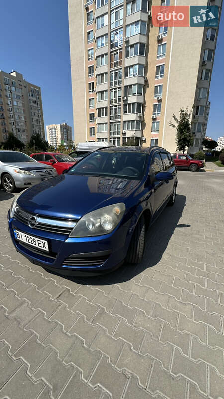 Универсал Opel Astra 2005 в 