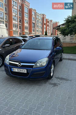 Универсал Opel Astra 2005 в 